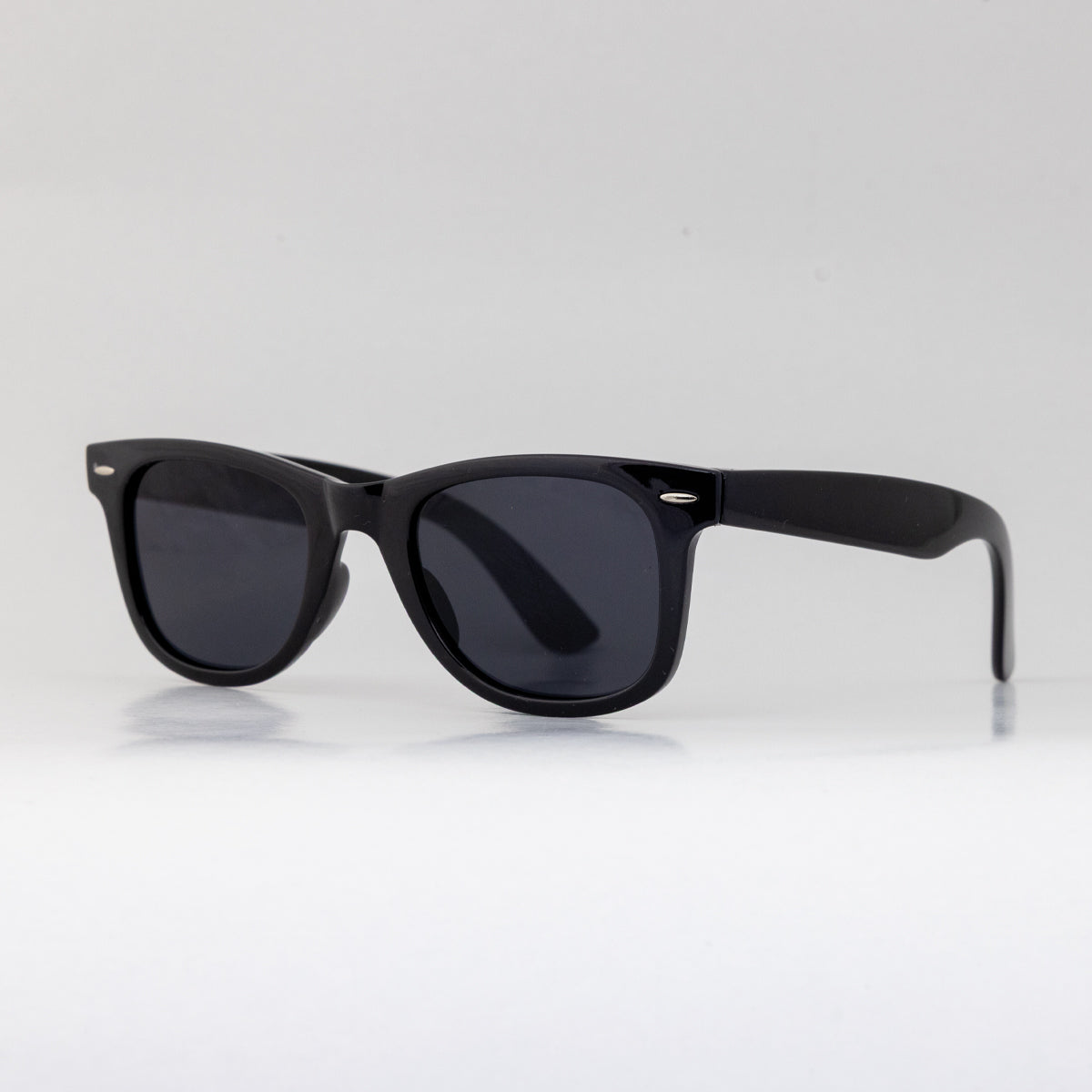 Venom Classic Black